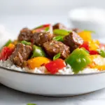 beef and pepper rice bowl - featured image